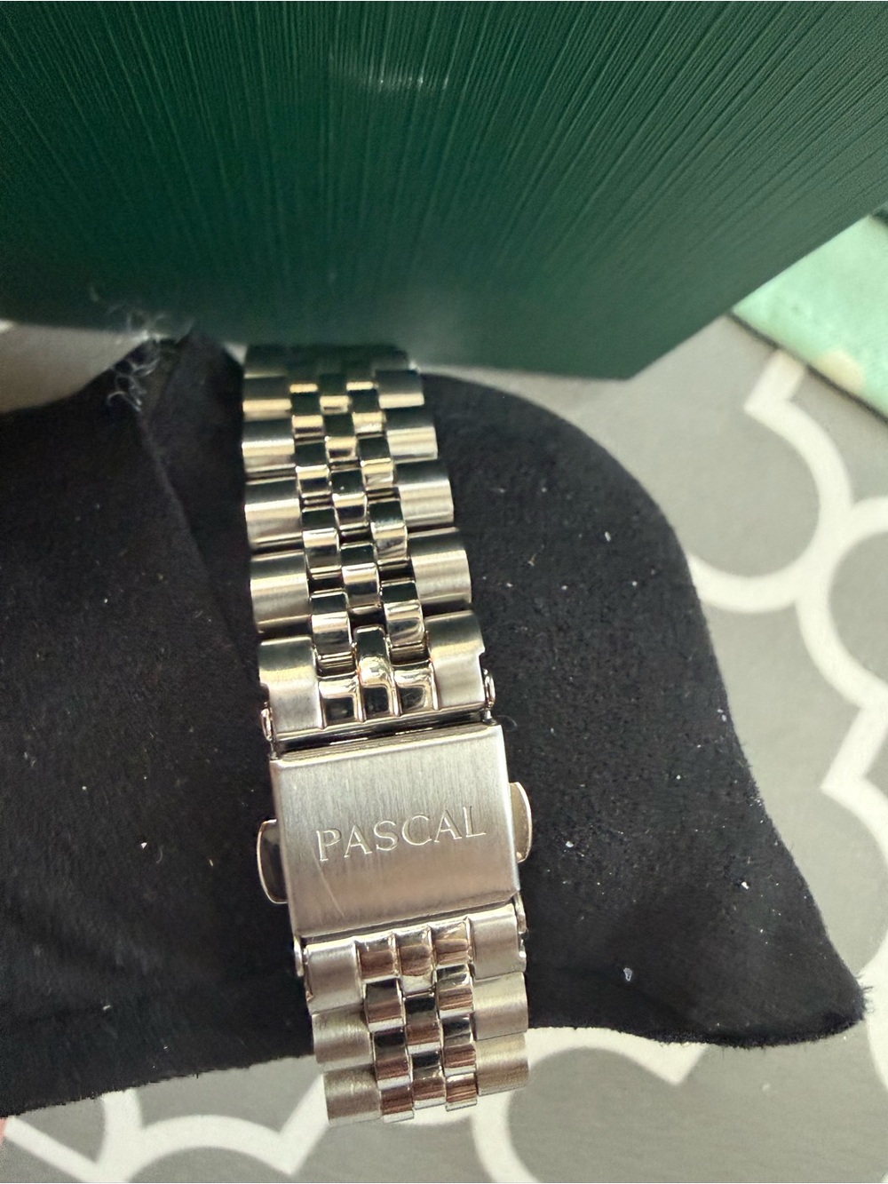 Silver Watch with Pink Dial and Crystal Markers Pascal - Picture 4 of 9